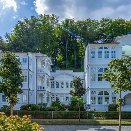 17 Eden Binz